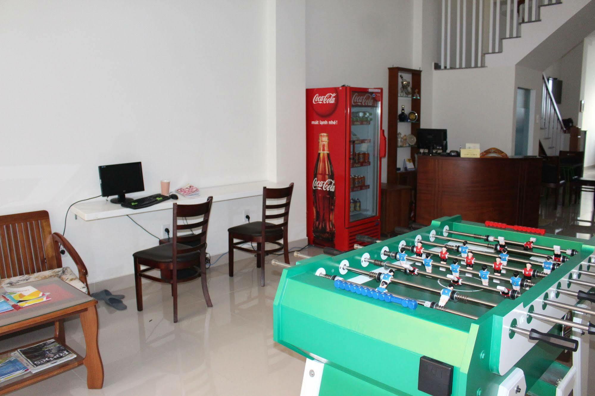 Glocal Beachside Hostel Da Nang Exterior photo